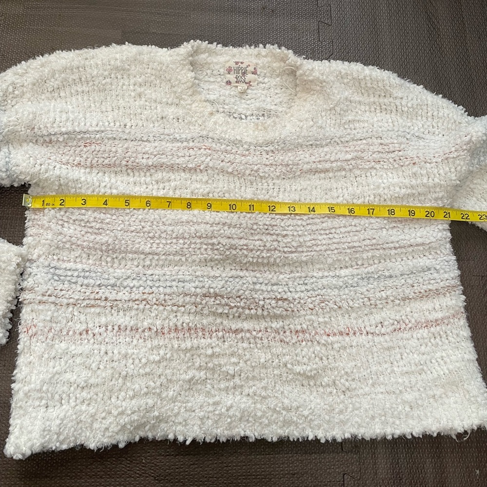 Hippie Rose Cropped Fluffy Sweater - Picture 4 of 9